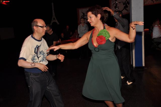 min 2010 11 13 fous swing 103